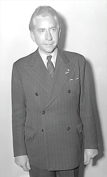 093-Пол Гетти, 1944 год